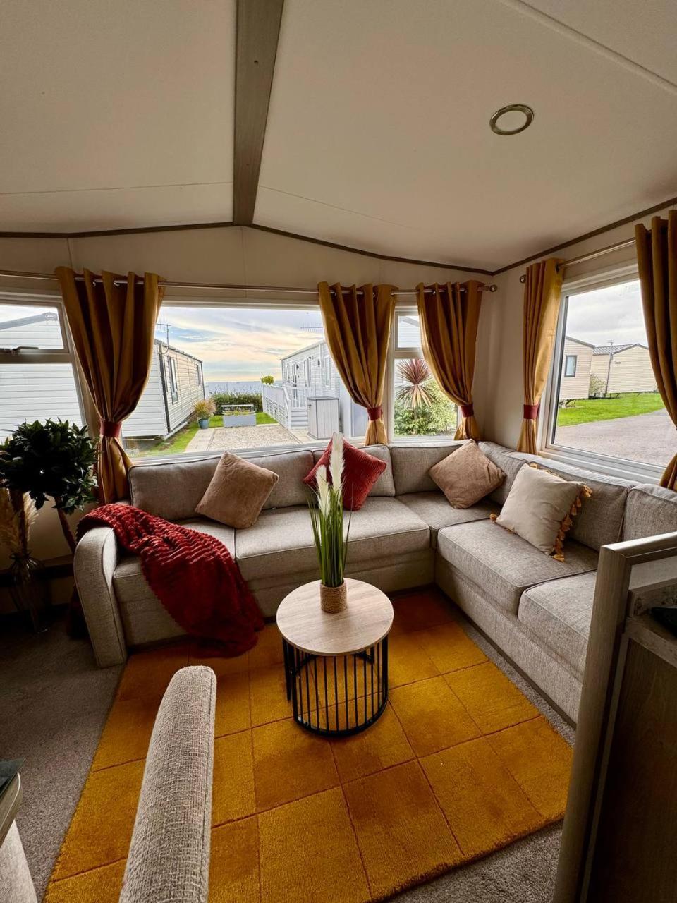 Holiday Home In Durdle Door With Stunning Sea View 웨스트 룰워스 외부 사진
